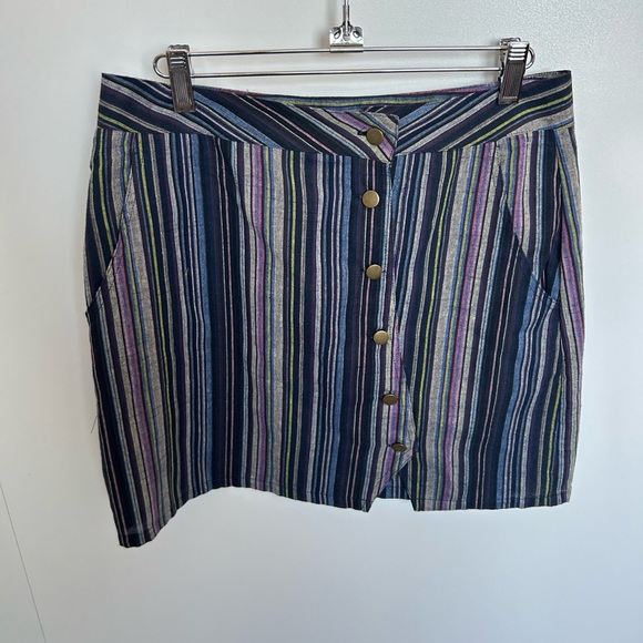 Chic Striped Button-Front Pencil Skirt - Picture 1 of 7